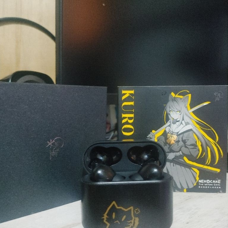Moondo nekocake kuroneko
