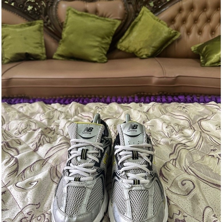 sepatu NB 530