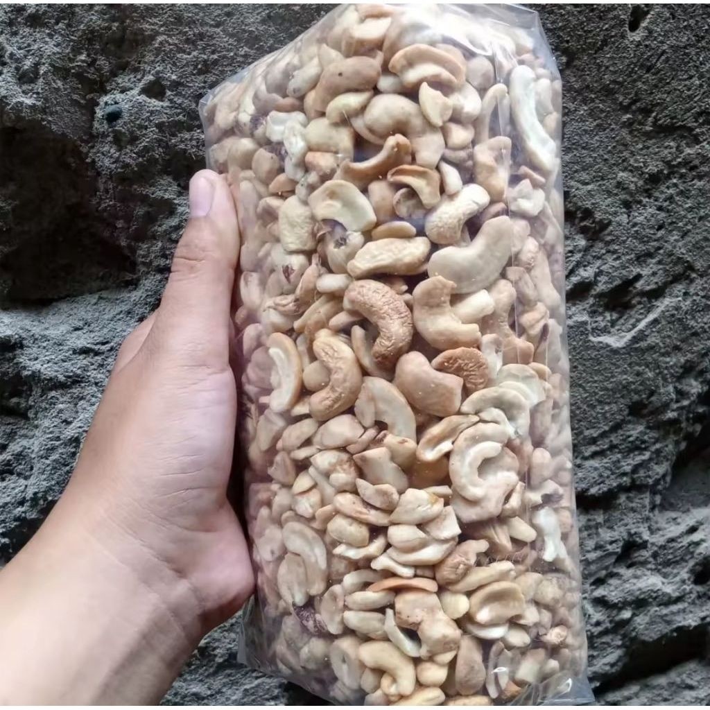 Kacang Mede Pecahan Mentah 1 kg - Kacang Mede Patahan Mentah