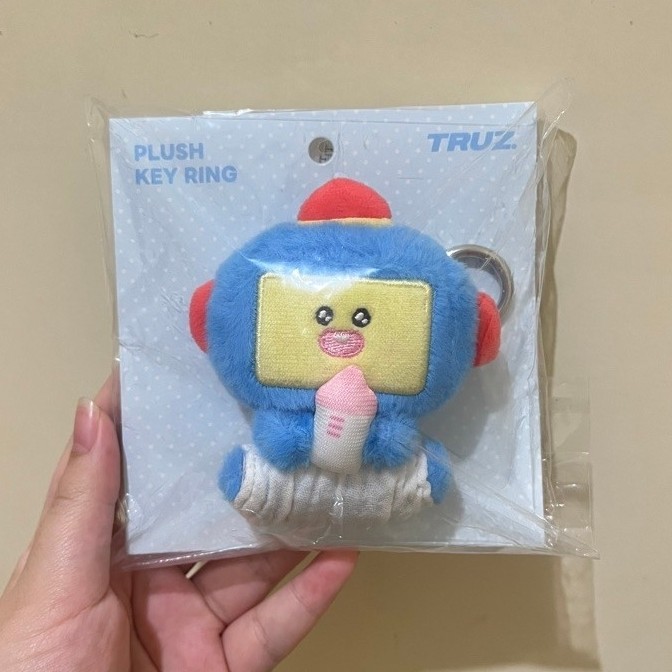 (READY) TRUZ HIKUN BABY NEWBORN KEYRING WITH PHOTOCARD