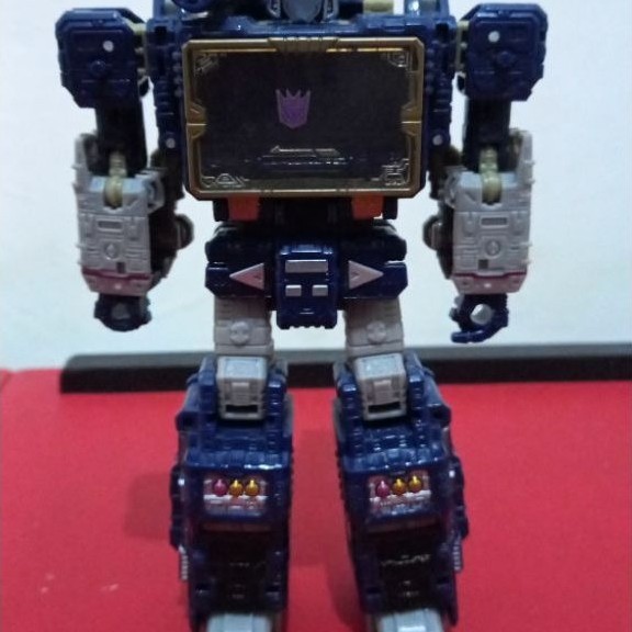 Transformers Legacy Voyager Soundwave + Siege Laserbeak & Ravage