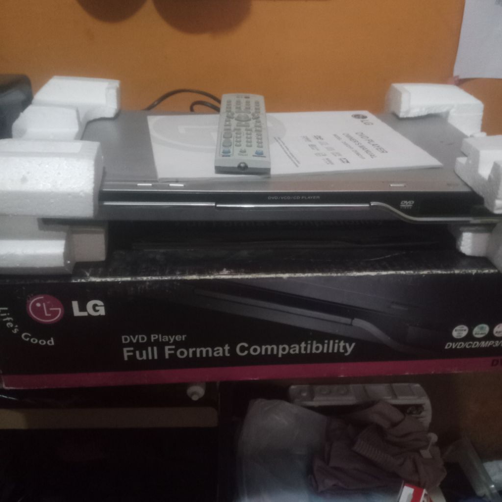 DVD LG DV 9821P DVD Player Full Format Compatibility kondisi nyala ful set