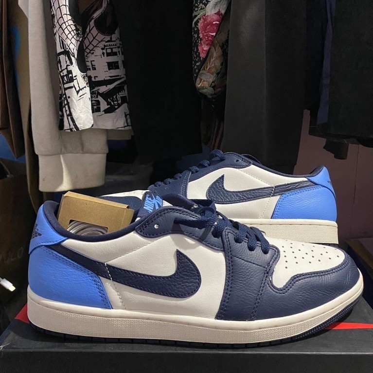 Aj 1 Low Obsidian Unc 45 BNWOB *Tried on