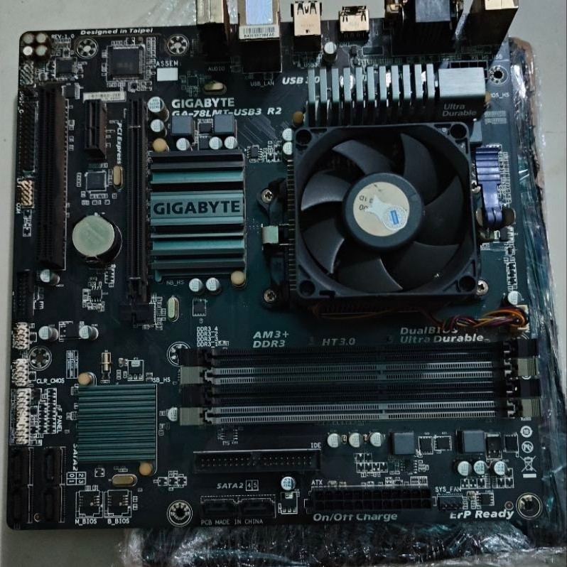 Paket Motherboard Gigabyte GA-78LMT-USB3 R2 Socket AM3+ Plus Processor AMD FX 6300 Normal Tested 
