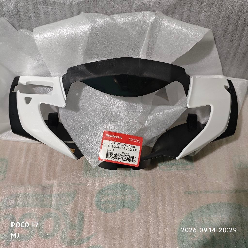 53205KPH700FMX / COVER HANDLE / BATOK DEPAN SUPRA X 125 SERI KTM