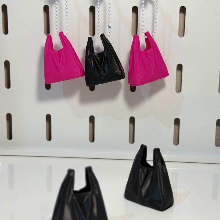 gantungan trash bag / trash keychain