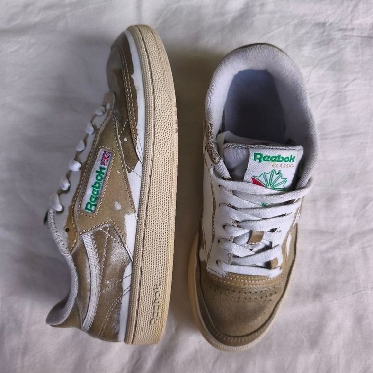 SEPATU SNEAKERS REEBOK CLASSIC LIMITED EDITION BEKAS SECOND PRELOVED
