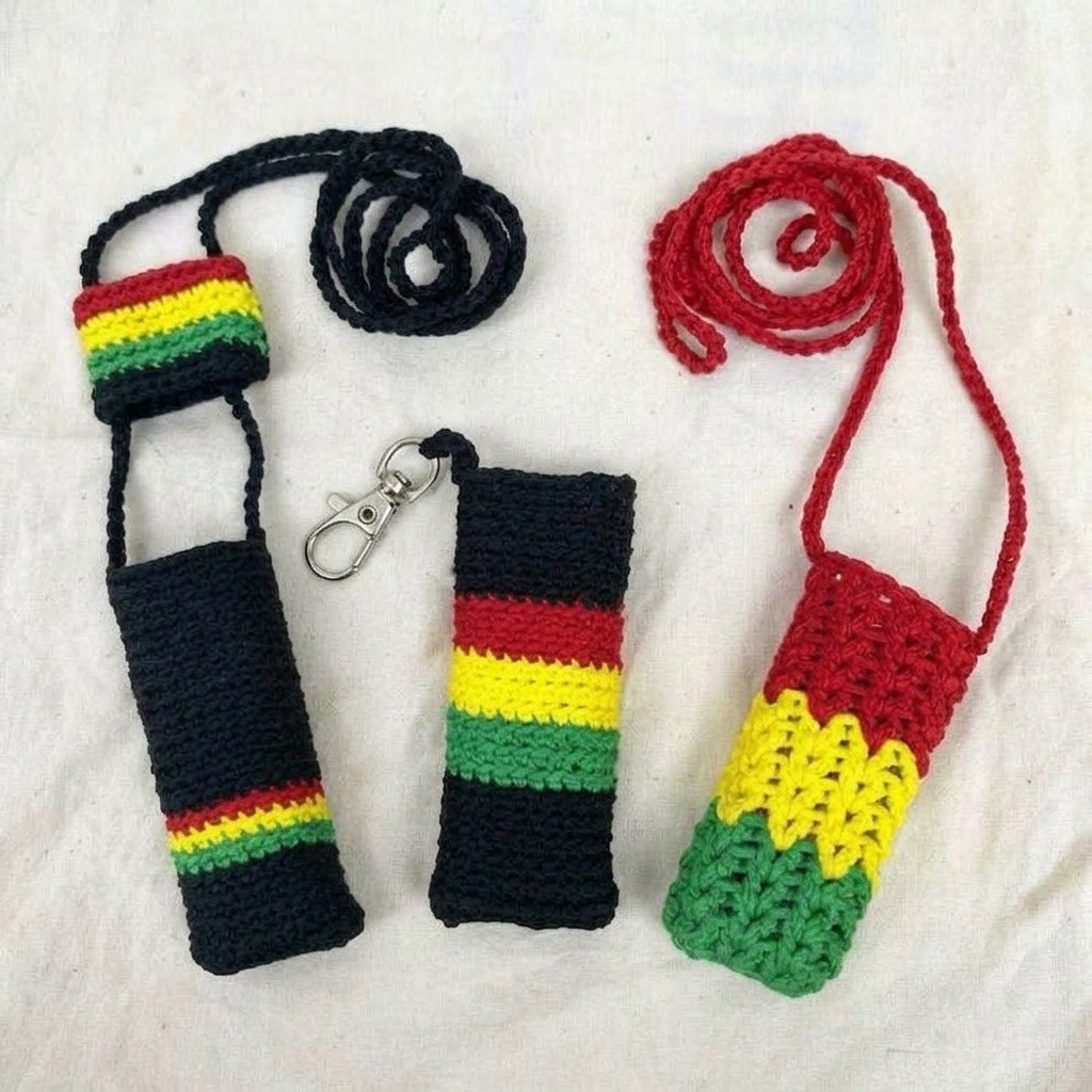 Kalung Rajut Motif Reggae / Sarung Rajut Motif Reggae / Gantungan Rajut Motif Reggae