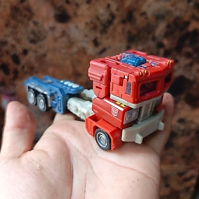 junk figure transformers optimus prime