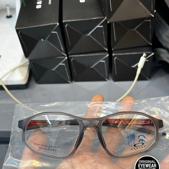 OAKLEY Trajectory OX5120 Original - Sport Oval Merah Abu Bisa Pasang Minus Kacamata  frame Lensa Pho