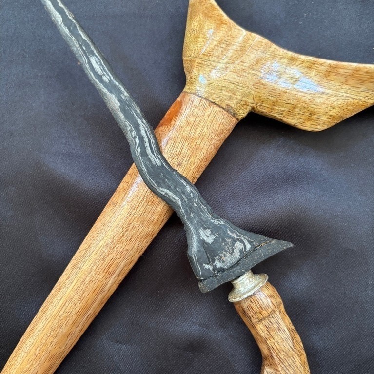 Keris patrem Jangkung luk 3 pamor Wengkon Isen tangguh tundung Madiun