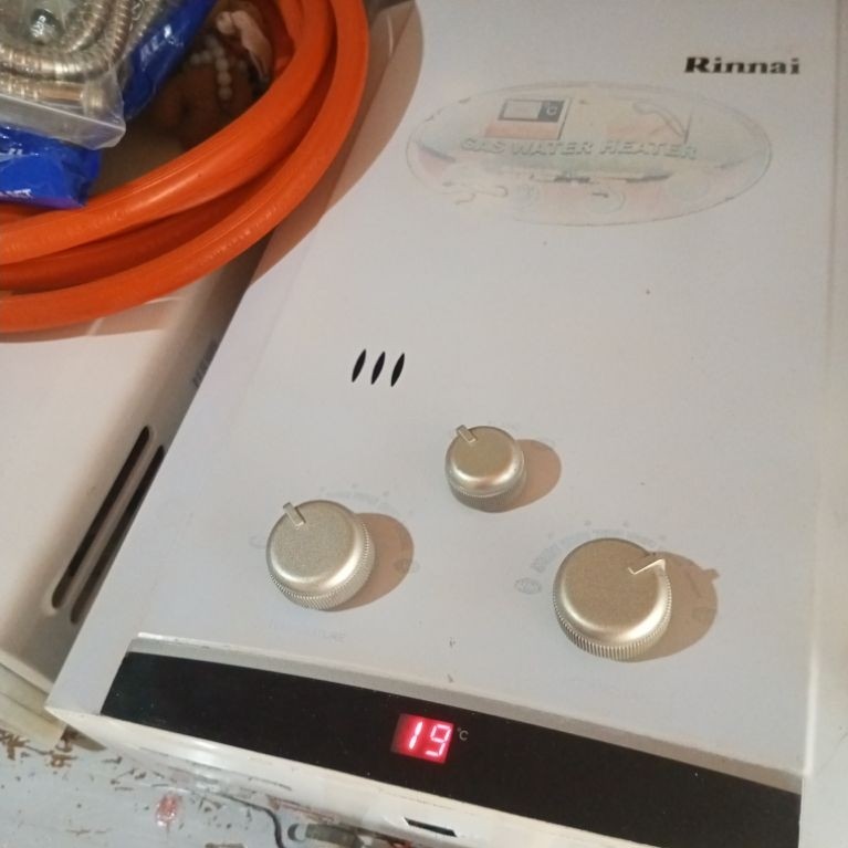 water heater rinnai gas