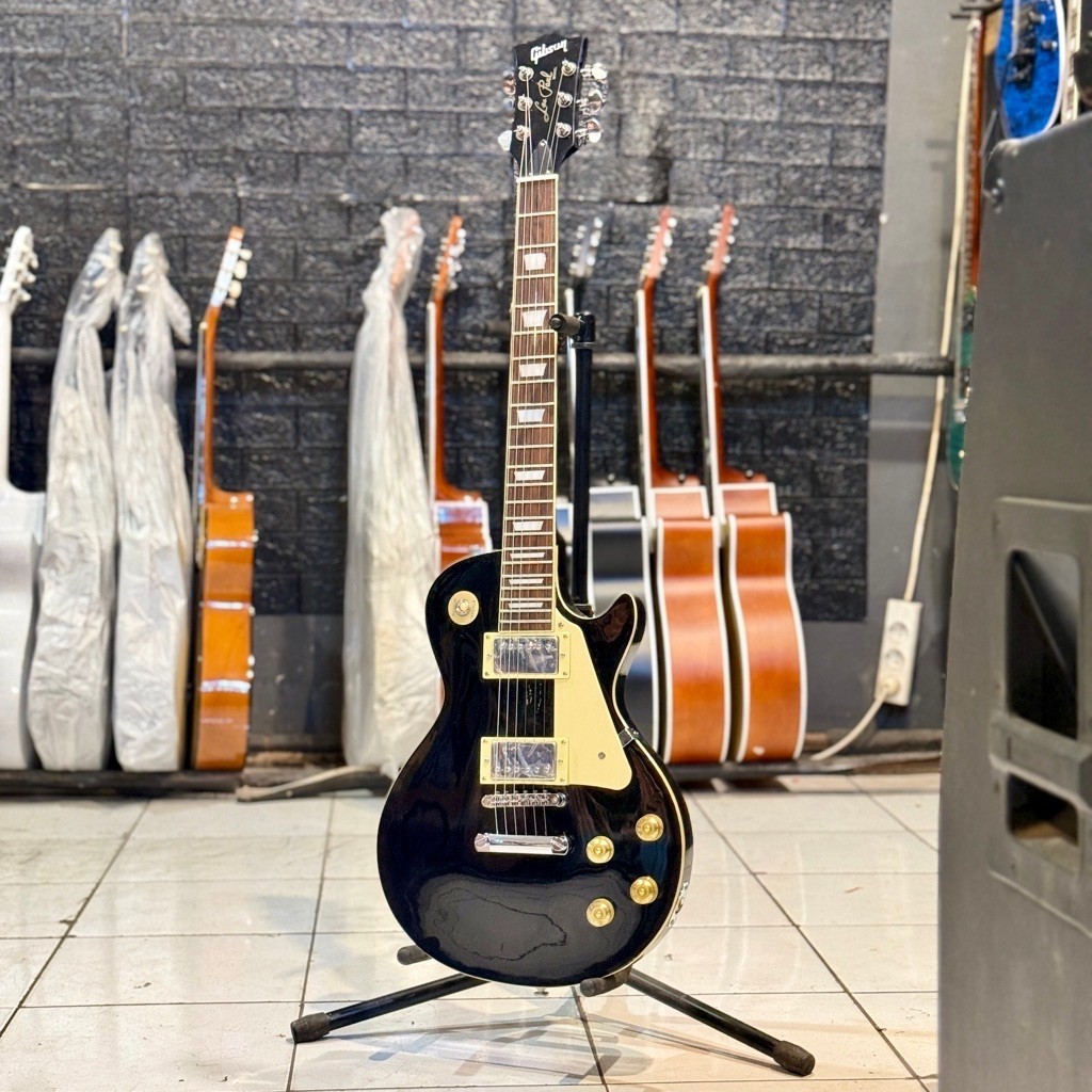 Gitar Elektrik Gibson les Paul black Neck Mahogany Pickup Hambucker