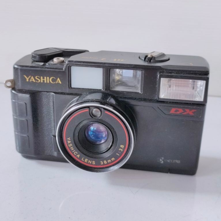 Kamera analog vintage Yashica DX Kyocera MF-2 classic camera photo film koleksi kamera pocket antik 