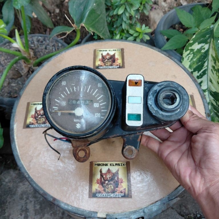speedometer suzuki a100 ORIGINAL speedometer a100 spido suzuki a100 spedo suzuki a100