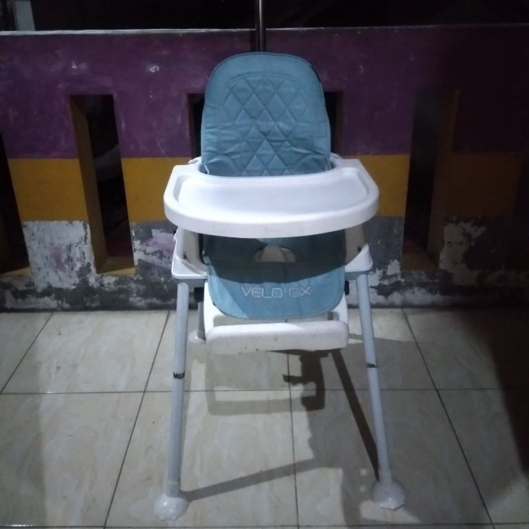 PRELOVED LIKE NEW MEJA MAKAN ANAK PLIKO BAGUS