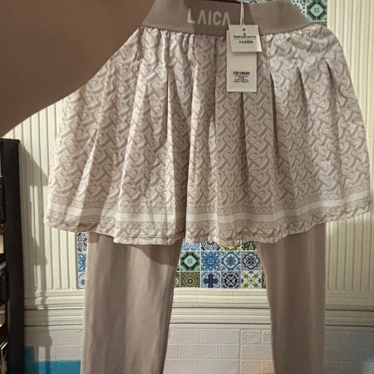 BUTTONSCARVES X LAICA ATHLEISURE SKIRTED LEGGING
