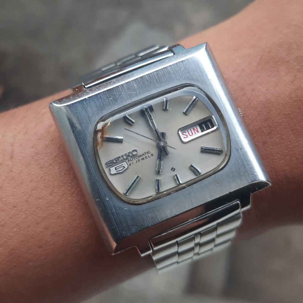 Jam Tangan Seiko 5 6119 Kotak Shape TV Automatic Crem Dial Rare Vintage 100% Original