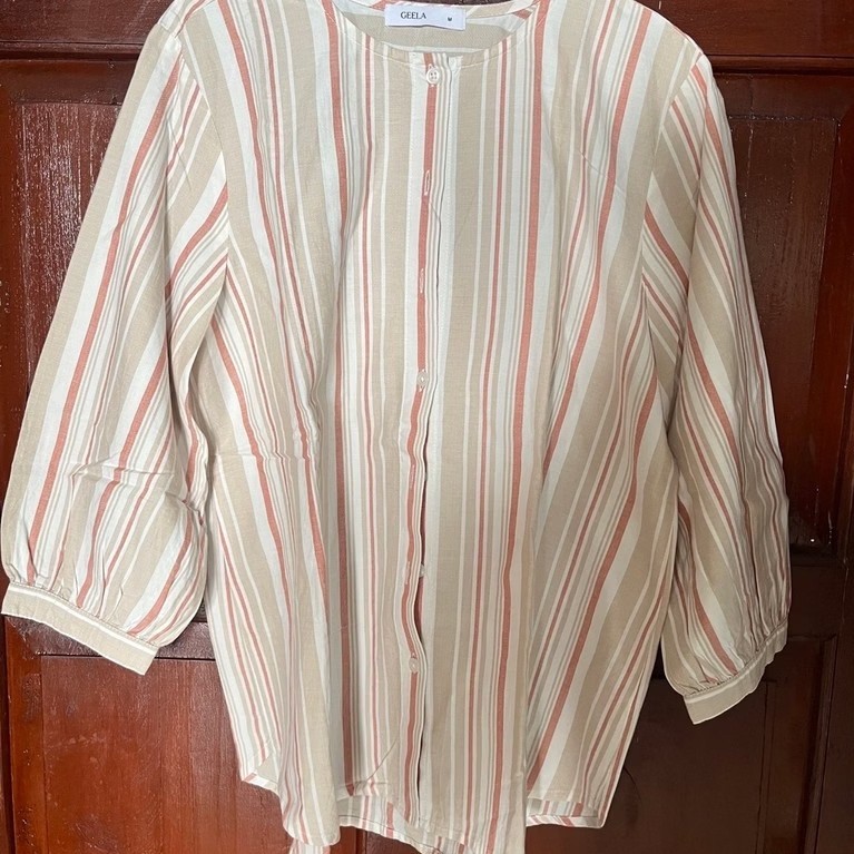 [Preloved] Kemeja Stripe Geela