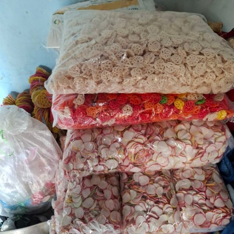 krupuk bawang mentah