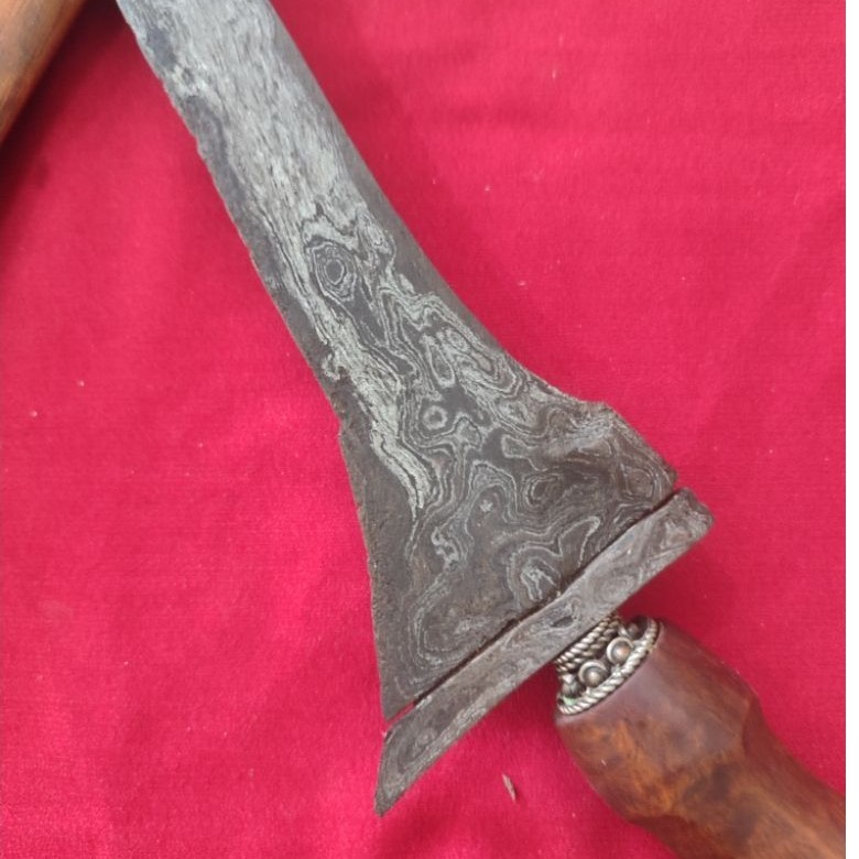 Keris Tilam upih Tua pamor udan mas tiban
