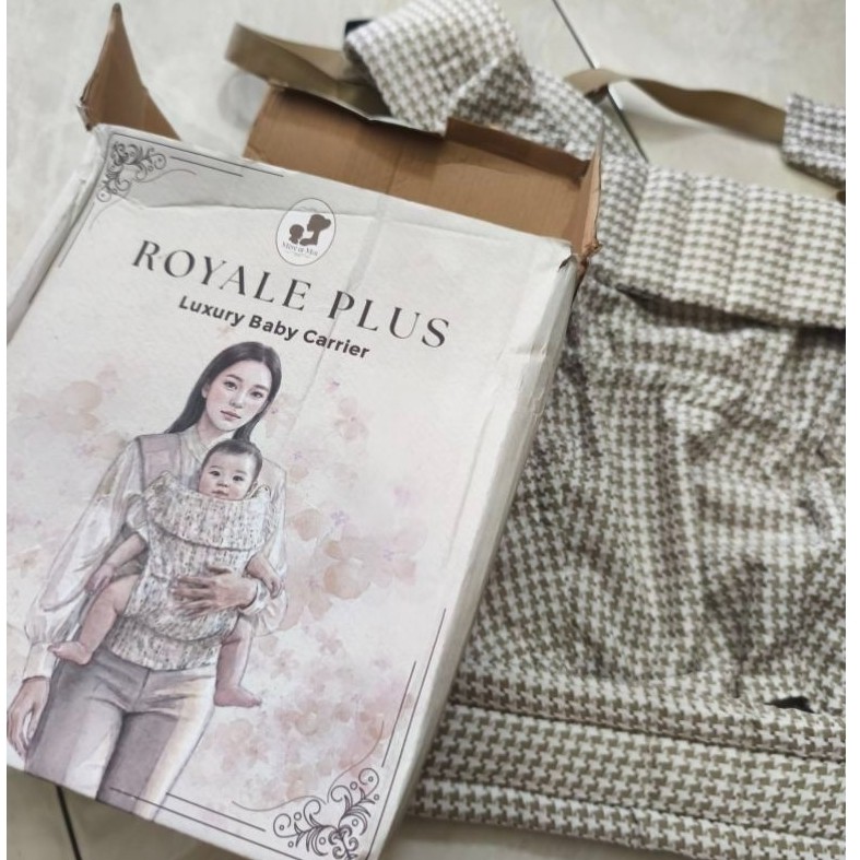 Preloved Mere et moi gendongan bayi SSC royale plus