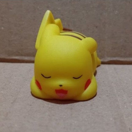 Boneka jari pokemon pikachu tidur original