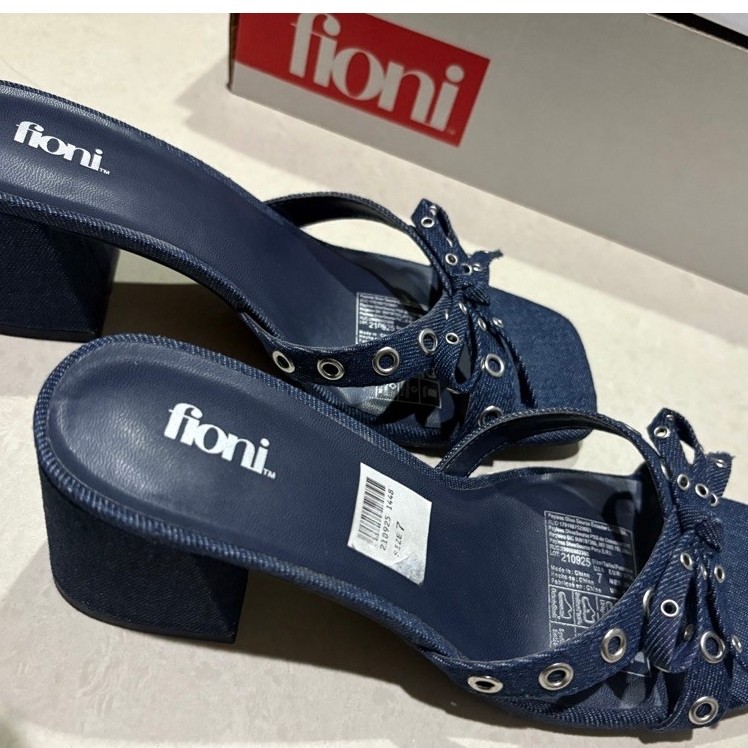 Payless fioni jeans heels pita