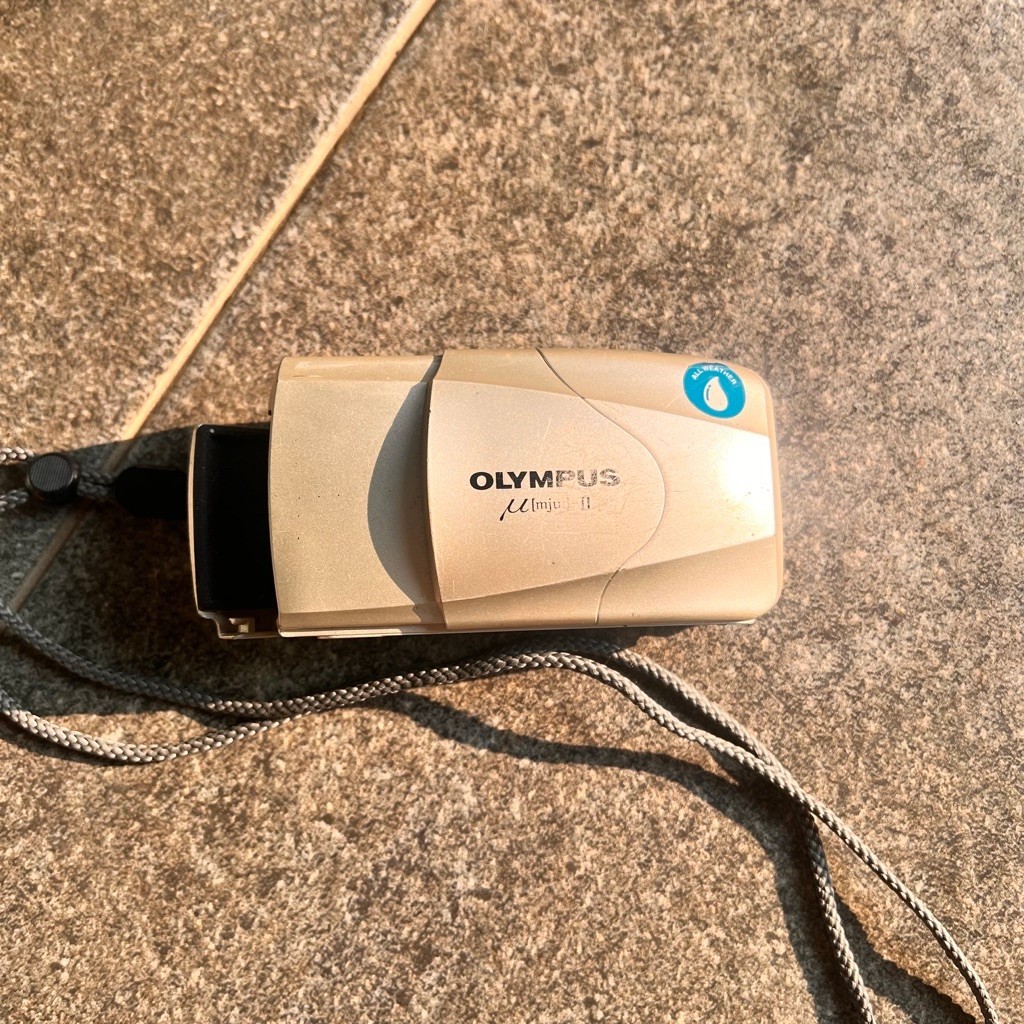 kamera analog Olympus mju ii off