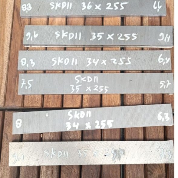 Baja SKD11 aisi D2 Bahan Pisau