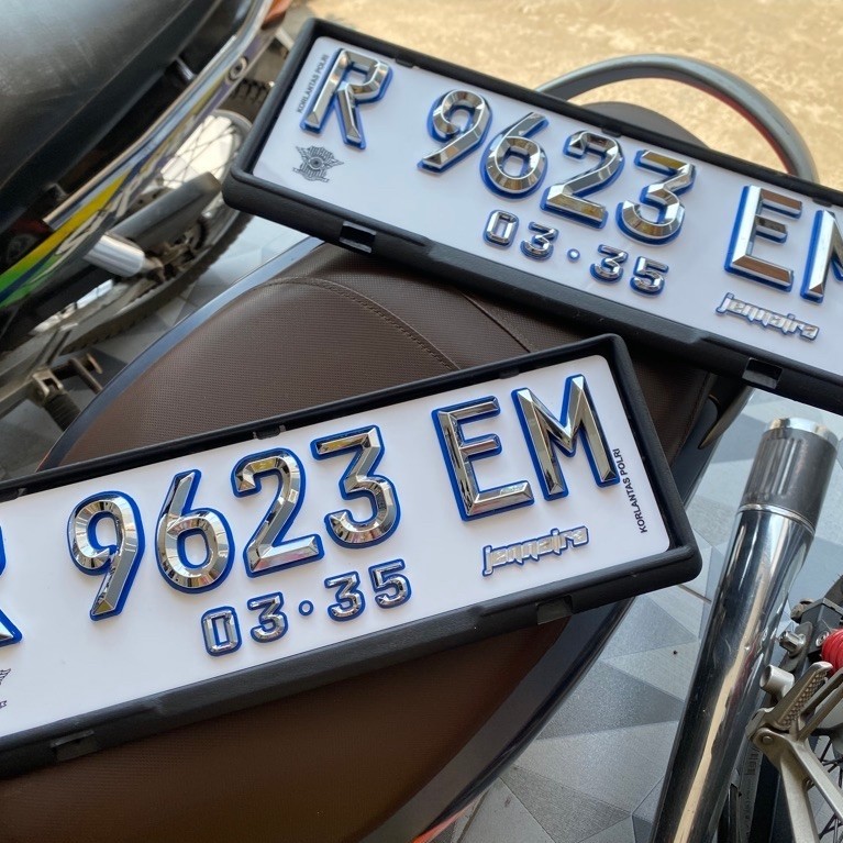 PLAT MOBIL HURUF TIMBUL
