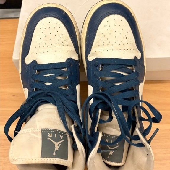 AIR JORDAN 1 MID