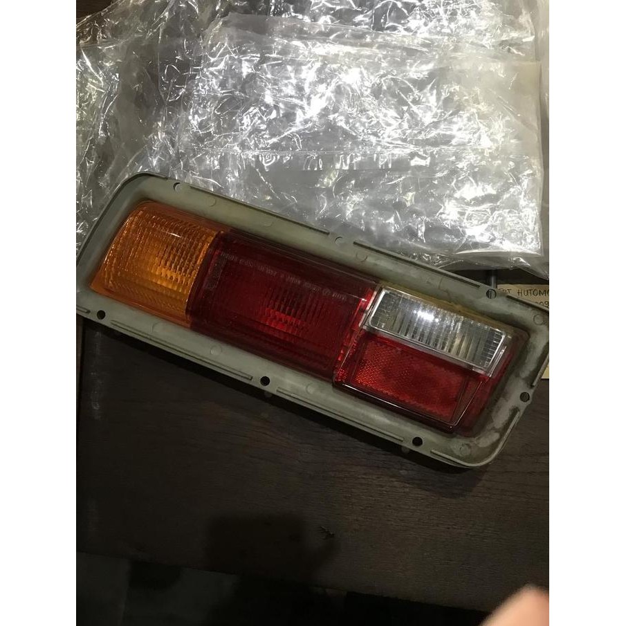 BEBAS ONGKIR - Stoplamp lampu stop toyota corolla ke30 75 76 1975 1976 ORI TYT KIRI