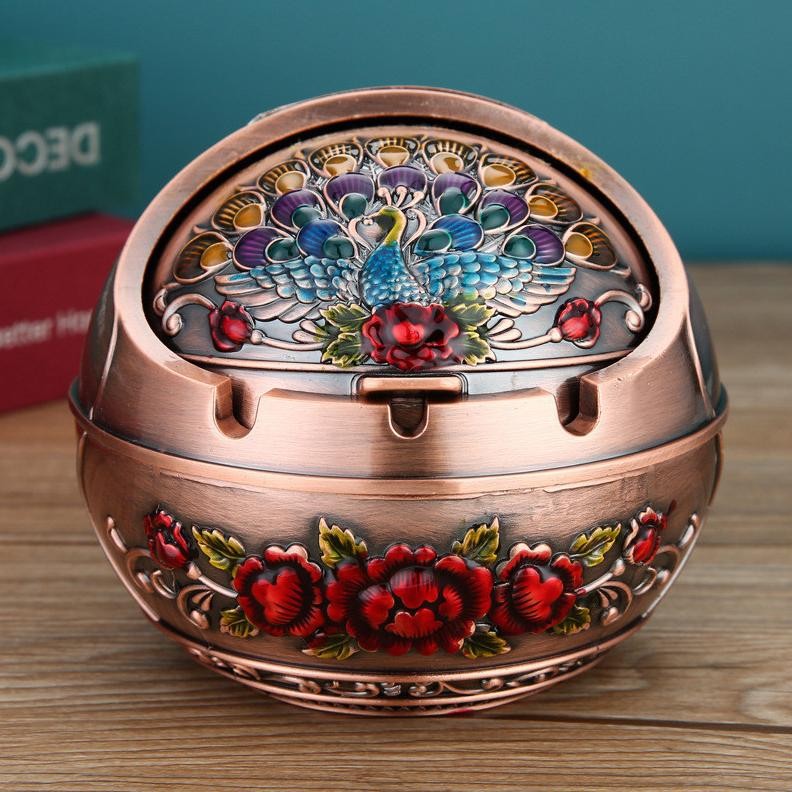 Asbak Rokok Logam Retro Tahan Angin Dengan Tutup Gaya Eropa portable Ashtray Vintage Metal korset vi