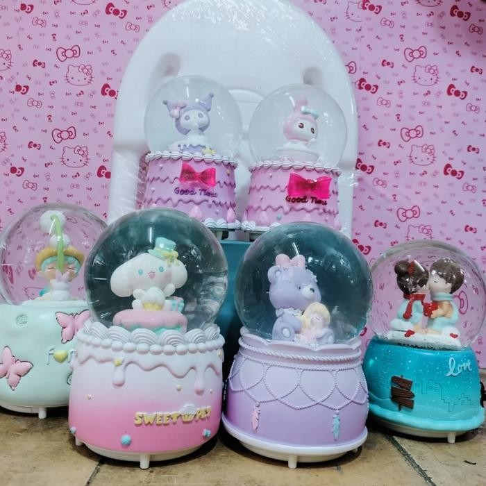 SNOWBALL BOLA KRISTAL SANRIO,KOTAK MUSIK SALJU LAMPU berputar salju