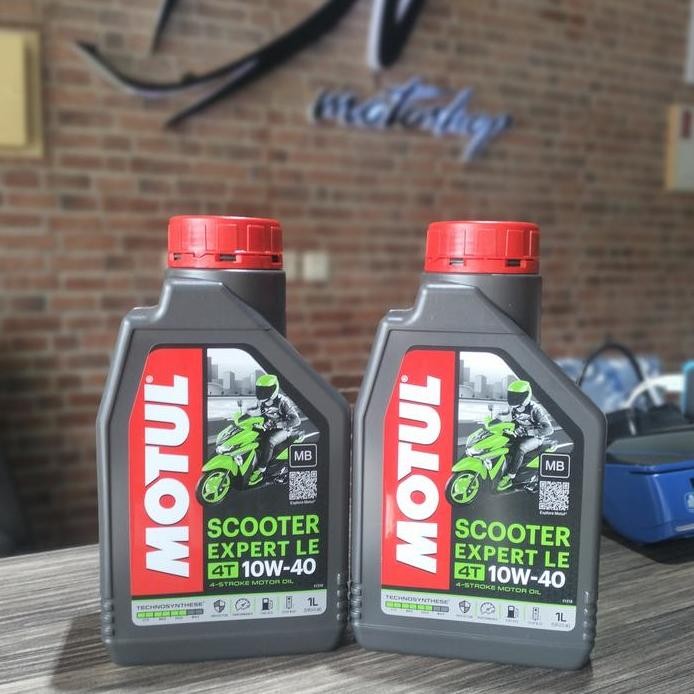 Ready Oli Motul scooter expert LE 10w-40