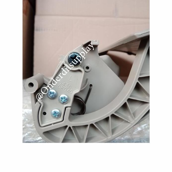 tutup laci atas dashboard innova 55440 0k030