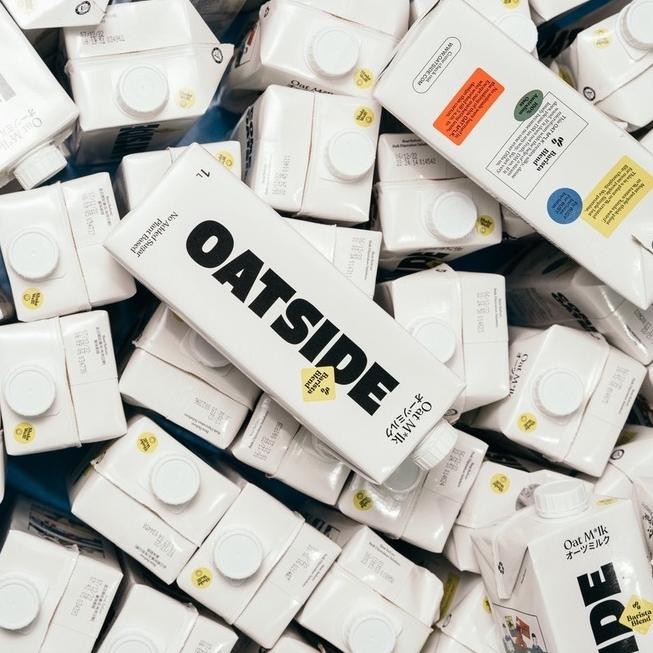 

Oatside Oat Milk 1L - Susu Oat Gandum Oatside Barista Blend / Chocolate/ Hazelnut