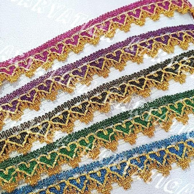 

><><><] Renda Mahkota Kombinasi Emas Dil Mix Lebar +/- 3.9 cm Panjang 17 Yard