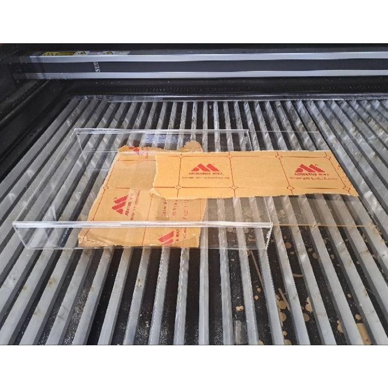 

Special Box Sliding Frame Mahar Bridesmaid Bingkai Mahar 30X40 (Baca Deskripsi) Dar-10