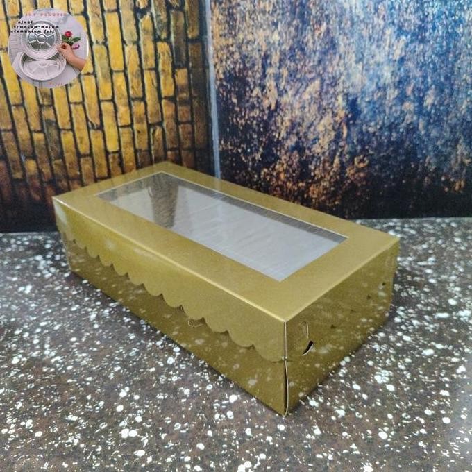 Dus emas kaca/Box kue 12x25 Tinggi 7cm