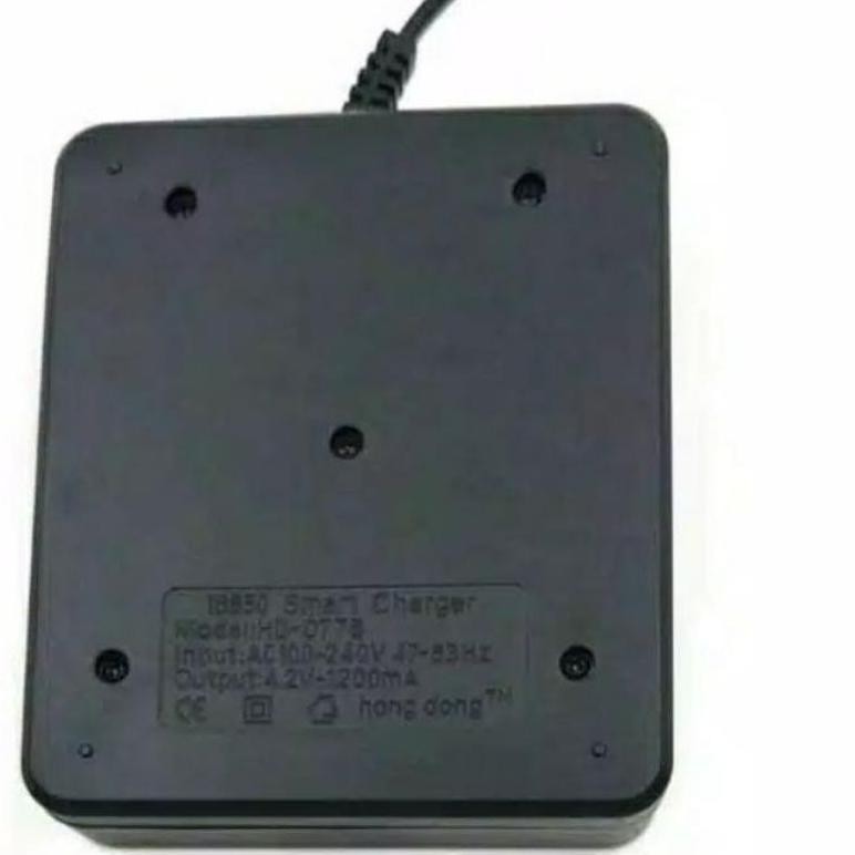 Eelic Dekstop Charger Universal 4 Slot Baterai Senter Powerbank 18650 Mysunstore Tre-57