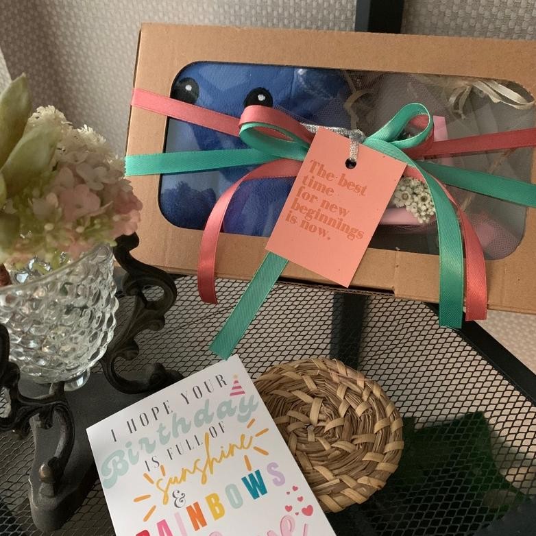 

Promo Kiyomi Gift / Kado Teman / Kado Anniversary / Kado Ulang Tahun / Kotak Kado / Kado Pacar / Kado Boneka / Birthday Gift Box / Birthday Hampers Fgk-24