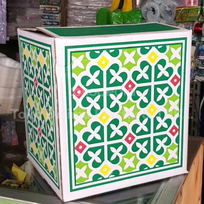 

ES Dus Box Lebaran Idul Fitri / Dus Box Bingkisan Parcel Sembako
