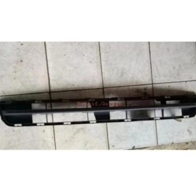 grill bumper depan grandmax