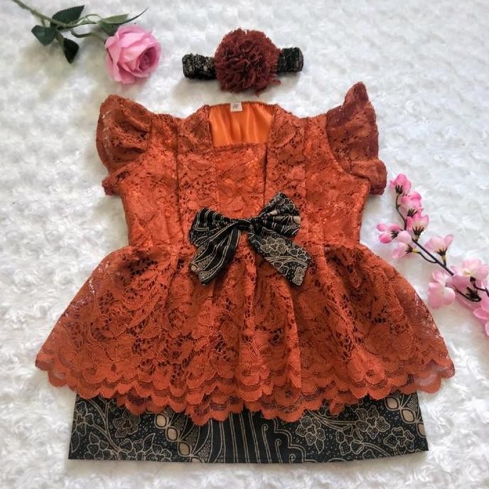 DS106 >> KEBAYA ANAK / KEBAYA BAYI / SETELAN KEBAYA ANAK merah bata