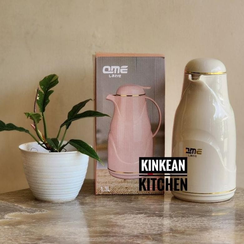 Qme 1300Ml Termos Air Panas Bahan Kaca Luar Plastik Water Jug 1.3 Liter Besar