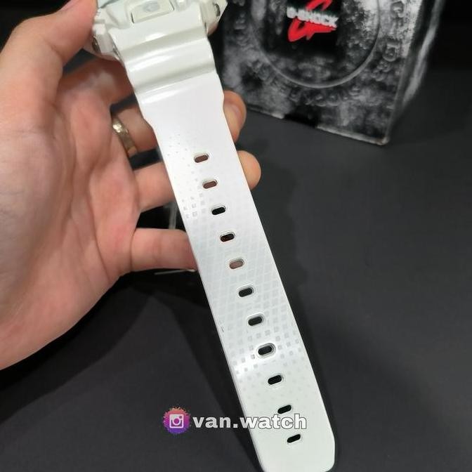 Ready  CASIO GSHOCK DW 6900NB-7 / DW6900NB-7DR ORIGINAL