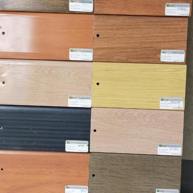 plint lantai / Lis dinding