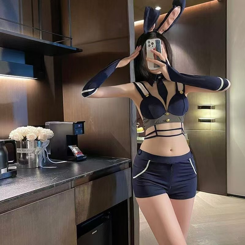 [Yunrouju]Set piyama pakaian dalam inspektur kelinci seksi